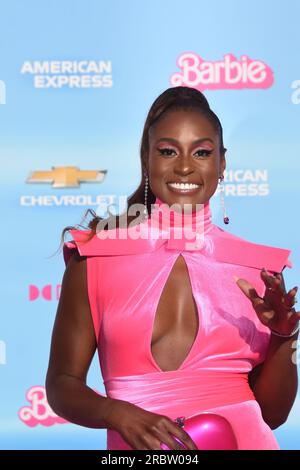 Los Angeles, Californie, États-Unis 9 juillet 2023 l'actrice Issa Rae assiste à Warner Bros. Images première mondiale de ÔBarbieÕ au Shrine Auditorium le 9 juillet 2023 à Los Angeles, Californie, États-Unis. Photo de Barry King/Alamy stock photo Banque D'Images