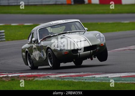 Bien sur trois roues, Andrew Giles, MG Ashley Midget, un événement avec deux grilles distinctes, DRHC Dunlop Allstars pour les sports pré-1966, GT et Touri Banque D'Images