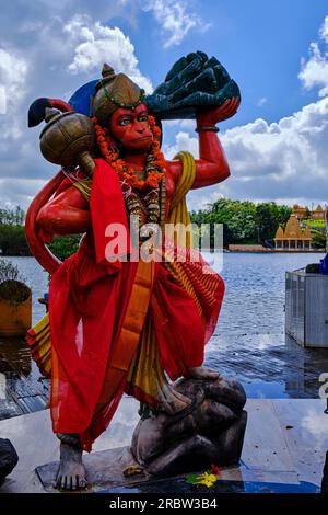 Maurice, quartier Savanne, temple Grand bassin ou temple Ganga Talao, le lieu de culte hindou le plus sacré de Maurice, dieu Hanuman Banque D'Images