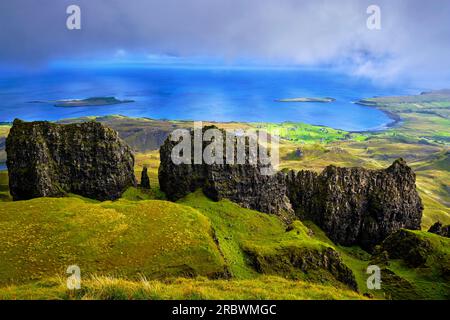 Royaume-Uni, Écosse, île de Skye, paysage montagneux du Quiraing Banque D'Images