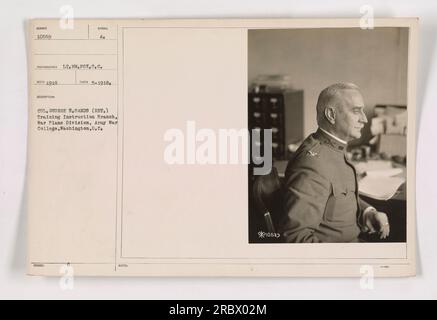 Wm. Lt. Fox des États-Unis L'armée a pris cette photographie (111-SC-10589) en mai 1918, représentant le colonel George H. Sands (ret.) De la Training instruction Branch, War plans Division, Army War College à Washington, DC L'image montre Sands engagés dans des activités militaires pendant la guerre mondiale 1. Banque D'Images