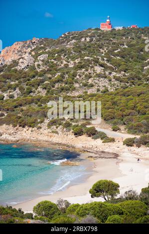 Cala Cipolla et phare du Cap Spartivento, Chia, Domus de Maria, Sardaigne, Italie, Europe Giudeu ; Spartivento ; Chia ; Sarde ; Mer; Sable ; Plage; Banque D'Images