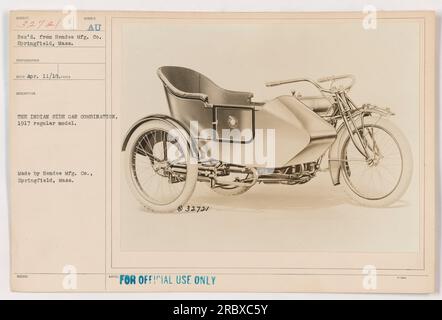 Une combinaison Indian Side car, un modèle régulier de 1917, fabriqué par la Hendee Manufacturing Company à Springfield, Massachusetts. Cette photographie a été prise et reçue le 11 avril 1918. L'image est étiquetée comme officiellement émise pour un usage officiel seulement. Banque D'Images