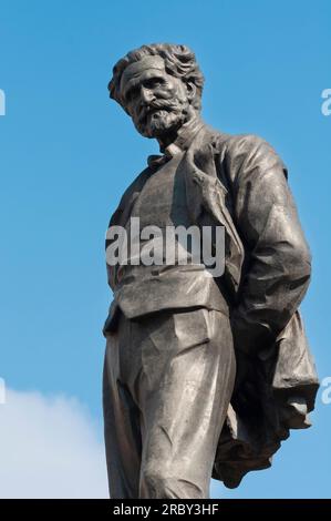 Italie, Lombardie, Milan, Piazza Buonarroti, Giuseppe Verdi Monument par Enrico Butti date 1913 Banque D'Images