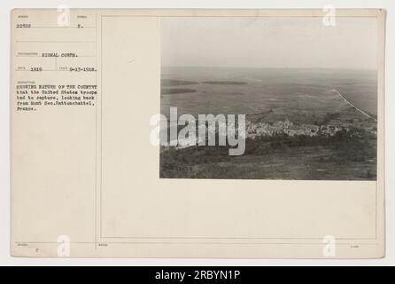 Image représentant le terrain accidenté à Hattonchattel, France que les troupes américaines ont dû naviguer pendant la première Guerre mondiale La photo a été prise par un photographe du signal corps en 1918, donnant un aperçu de la nature difficile du pays que les troupes ont dû capturer. Banque D'Images