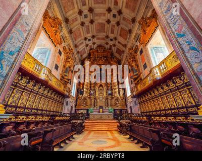 Le célèbre intérieur de la cathédrale se de Porto et l'église catholique romaine dans le centre historique de la ville qui est les plus anciens monuments au Portugal Banque D'Images