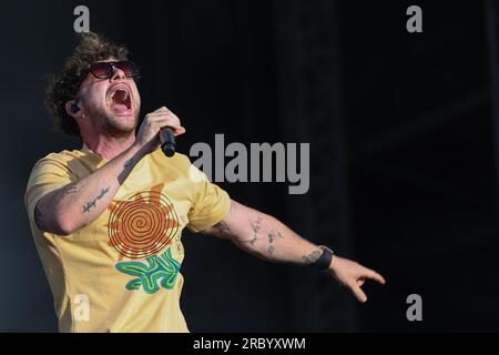 Tom Grennan, l'affiche et artiste chante et se produit en direct pour les fans du Grand prix après la course finale sur la Chrome main Stage pendant la FORMULE Banque D'Images