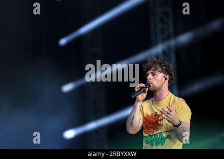 Tom Grennan, l'affiche et artiste chante et se produit en direct pour les fans du Grand prix après la course finale sur la Chrome main Stage pendant la FORMULE Banque D'Images