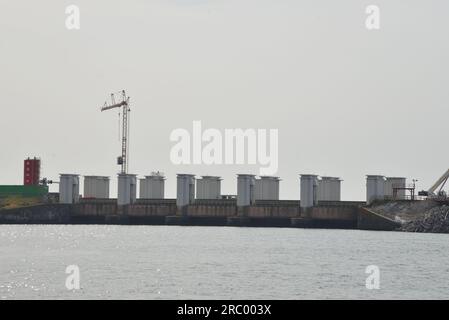 Den Oever, pays-Bas. 9 juillet 2023. Travaux sur l'afsluitdijk en Hollande du Nord près de Den Oever. Photo de haute qualité Banque D'Images