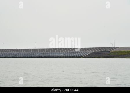 Den Oever, pays-Bas. 9 juillet 2023. Travaux sur l'afsluitdijk en Hollande du Nord près de Den Oever. Photo de haute qualité Banque D'Images