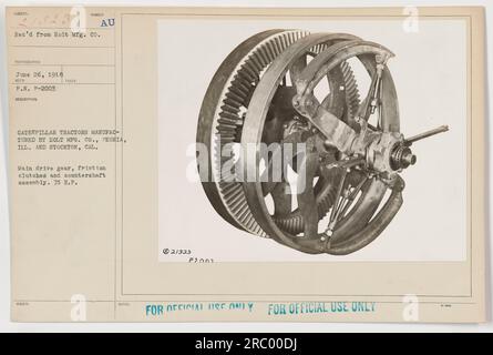 Photographie montrant le pignon d'entraînement principal, les embrayages à friction et l'arbre intermédiaire de 75 H.P. Tracteurs Caterpillar fabriqués par Holt Mfg Co. À Peoria, Illinois, et Stockton, Californie. Cette image a été reçue de Holt Mfg Co. Le 26 juin 1918, avec le numéro de référence 111-SC-21323. Il est étiqueté pour usage officiel seulement. Banque D'Images