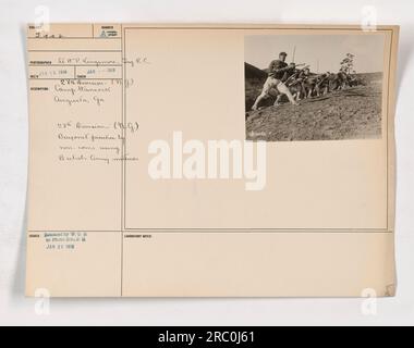 Des sous-officiers de la 28e division (Garde nationale) prennent part à la pratique de la baïonnette en utilisant les méthodes de l'armée britannique au camp Hancock à Augusta, Géorgie. La photographie a été prise par le photographe SH. P. Kingsmore, signaleur de la Royal Navy, le 25 janvier 1918. Il a été publié par W. G. B à la Division photo le 26 janvier 1918. Banque D'Images