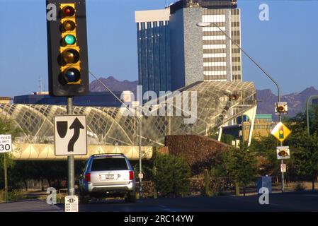 Rattlesnake Bridge enjambe Broadway Blvd, Tucson, Arizona. Banque D'Images