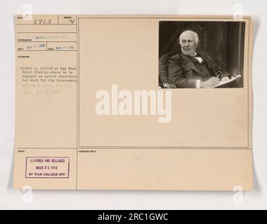 Thomas Edison mène des travaux expérimentaux secrets à la base navale de Key West pendant la première Guerre mondiale. Cette photographie a été prise le 7 mars 1918 et publiée par la Division du Collège de guerre le 21 mars 1918. Le travail d'Edison à la station navale était à l'appui des objectifs du gouvernement. Banque D'Images