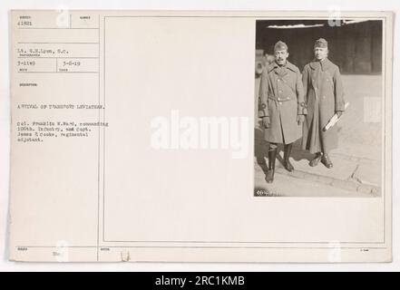 L'image montre le lieutenant G.H. Lyon et le colonel Franklin W. Ward, aux côtés du capitaine James P. Cooke, lors de l'arrivée du transport Leviathan. Cet événement s'est produit le 3 juin 1919. Le lieutenant Lyon est du S.C. (Signal corps) et le colonel Ward commande le 106th Infantry. Les notes supplémentaires incluent DMC (document ID) OU 4821. Banque D'Images