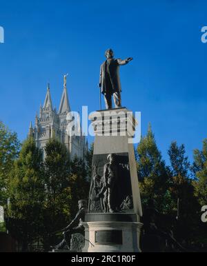 États-Unis, UT, Salt Lake City, Brigham-Young-Statue, LDS-Tempel Banque D'Images