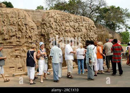 Arjunas pénitence descente du Gange à Mahabalipuram Mamallapuram près de Chennai, Tamil Nadu, Inde du Sud, Inde, Asie. Site du patrimoine mondial de l'UNESCO Banque D'Images