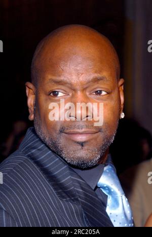 BEVERLY HILLS, CA - NOVEMBRE 29 : Emmitt Smith assiste à la 8e cérémonie annuelle des Family Television Awards au Beverly Hilton Hotel Credit : Ron Wolfson / MediaPunch Banque D'Images