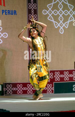 Danse Shiva tandava à Bharatanatyam, danse classique du Tamil Nadu, Inde, Asie Banque D'Images