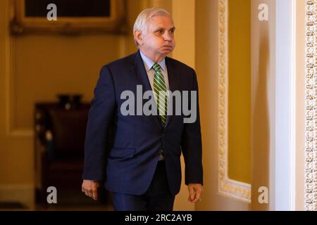 Washington, États-Unis. 11 juillet 2023. Le sénateur américain Jack Reed (démocrate de Rhode Island) se rend au déjeuner hebdomadaire du caucus démocrate du Sénat, mardi 11 juillet 2023, sur Capitol Hill à Washington, DC, États-Unis. Photo de Julia Nikhinson/CNP/ABACAPRESS.COM crédit : Abaca Press/Alamy Live News Banque D'Images