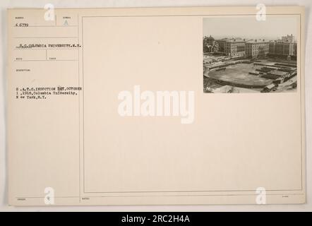 Columbia University, New York, New York, New York - S.A.T.C. Journée d'intronisation le 1 octobre 1918. Une photographie représentant un groupe de personnes intronisées au S.A.T.C. (Student Army Training corps) à l'Université Columbia à New York. Banque D'Images