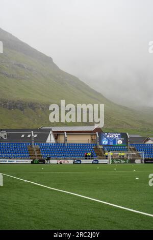 Klaksvik, Îles Féroé. 11 juillet 2023. L'échauffement a lieu avant le match de qualification de l'UEFA Champions League entre Ki et Ferencvaros au stade Djupumyra à Klaksvik. (Crédit photo : Gonzales photo/Alamy Live News Banque D'Images