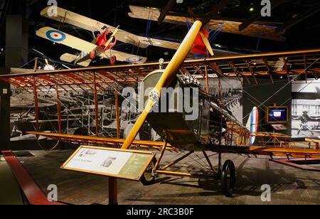 Curtiss JN-4D Jenny reproduction Army avion avec structure exposée au Museum of Flight Seattle Washington State USA Banque D'Images