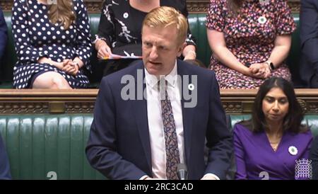 Le vice-premier ministre Oliver Dowden lors des questions du premier ministre à la Chambre des communes, à Londres. Date de la photo : mercredi 12 juillet 2023. Banque D'Images