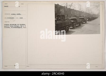 Camions appartenant au garage Quartermaster corps à 1st & T Street, N.W., Washington, D.C. Cette photo a été prise en 1919 et est classée sous le symbole 68073. Le photographe est du signal corps. Cette information a été documentée le 10 mars 1921, avec des notes de description indiquant que les camions appartiennent au garage du Quartermaster corps et que l'emplacement se trouve à Lat & T Streets, N.W., Washington, DC Banque D'Images