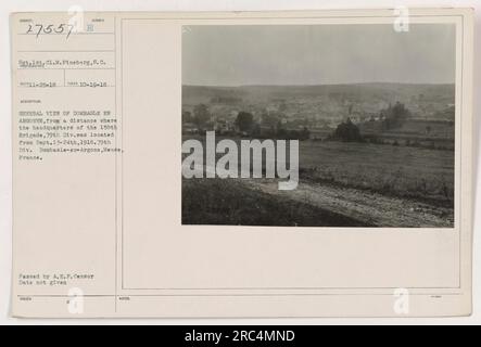 Vue générale de Dombasle-en-Argonne, où se trouvait le quartier général de la 158e brigade, 79e division du 13 au 24 septembre 1918. Cette photographie montre le paysage et les structures de la région pendant la première Guerre mondiale Prise le 19 octobre 1918 par le Sgt 1st cl. M. Fineberg. Banque D'Images