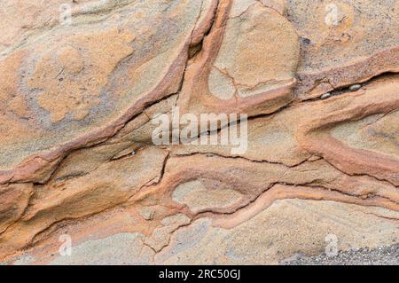 Gros plan des motifs dans le grès altéré à la plage dans le parc national olympique sur la côte de Washington Banque D'Images