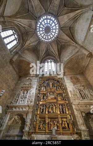 Sépulcre de Juan García de Castro y Teresa de Múgica Chapelle de la Nativité dans l'église de San Gil, Burgos Banque D'Images