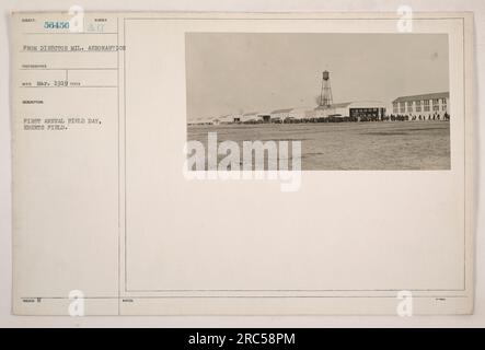 Personnel militaire américain participant à la première Journée annuelle de campagne à Eberts Field. L'événement a eu lieu en mars 1919 et a été capturé par un photographe du département de l'aéronautique militaire. Banque D'Images