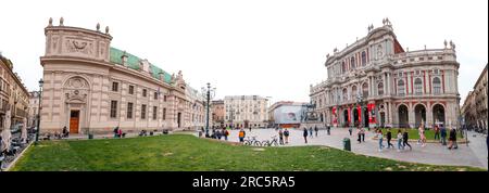 Turin, Italie - 27 mars 2022 : Piazza Carlo Alberto est l'une des places piétonnes historiques du centre de Turin, située derrière le Palazzo Carig Banque D'Images