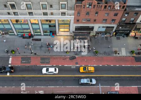 E. scène de la 34e rue de l'en-tête dans le quartier de Murray Hill, New York City, USA 2023 Banque D'Images