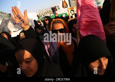 Téhéran, Iran. 12 juillet 2023. Des femmes iraniennes voilées assistent à un rassemblement pro-hijab pour marquer le jour du hijab et de la chasteté sur la place Imam Hossein dans le centre-ville de Téhéran. (Image de crédit : © Rouzbeh Fouladi/ZUMA Press Wire) USAGE ÉDITORIAL SEULEMENT! Non destiné à UN USAGE commercial ! Banque D'Images