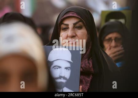 Téhéran, Iran. 12 juillet 2023. Des femmes iraniennes voilées assistent à un rassemblement pro-hijab pour marquer le jour du hijab et de la chasteté sur la place Imam Hossein dans le centre-ville de Téhéran. (Image de crédit : © Rouzbeh Fouladi/ZUMA Press Wire) USAGE ÉDITORIAL SEULEMENT! Non destiné à UN USAGE commercial ! Banque D'Images