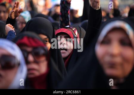 Téhéran, Iran. 12 juillet 2023. Des femmes iraniennes voilées assistent à un rassemblement pro-hijab pour marquer le jour du hijab et de la chasteté sur la place Imam Hossein dans le centre-ville de Téhéran. (Image de crédit : © Rouzbeh Fouladi/ZUMA Press Wire) USAGE ÉDITORIAL SEULEMENT! Non destiné à UN USAGE commercial ! Banque D'Images