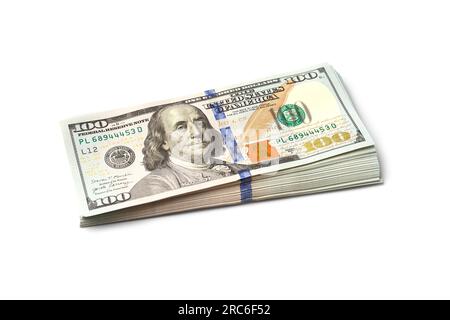 Pile de billets de 100 dollars isolés sur fond blanc, une centaine de billets de dollars. Banque D'Images