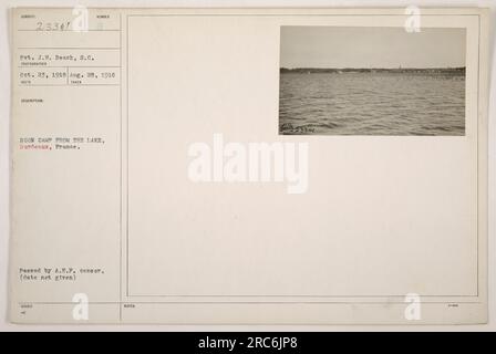 VP J.W. La plage du corps de signal est photographiée au camp de Boon à Bordeaux, en France, le 23 octobre 1918. La photographie a été prise le 28 août 1918. L'image montre le camp depuis le lac. La photo a été approuvée par le censeur et a reçu le numéro de description 0223301. Banque D'Images