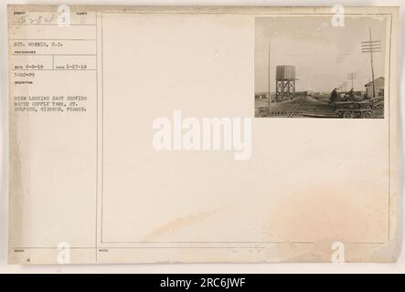 Vue vers l'est, montrant un réservoir d'eau à St. Sulpice, Gironde, France. La photographie a été prise le 27 janvier 1919 par le photographe SOT. Morris. Cette image provient de la collection des activités militaires américaines pendant la première Guerre mondiale.' Banque D'Images