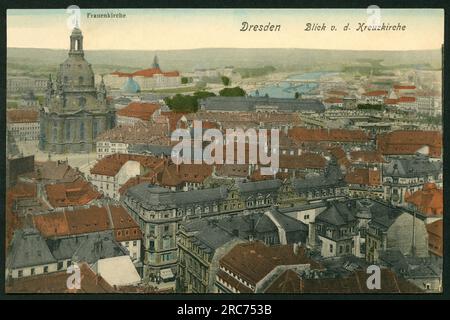 Europa, Deutschland, Sachsen, Dresden, Blick über die Dächer der Stadt zur Frauenkirche, Postkarte, herausgegeben von Carl Döge, verschickt 1909, Rechte werden nicht vertreten . / Europe, Allemagne, Saxe, Dresde, vue sur les toits de l'église notre-Dame, carte postale de Carl Döge, envoyée 1909 , il n'y a pas de droits . Banque D'Images