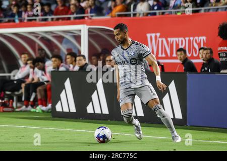 Chicago, États-Unis. 12 juillet 2023. Ariel Lassiter (11 CF Montréal) en action lors du match entre le Chicago Fire FC et le CF Montréal le mercredi 12 juillet 2023 au Soldier Field, Chicago, États-Unis. (PAS D'UTILISATION COMMERCIALE) (photo : Shaina Benhiyoun/Sports Press photo/C - DÉLAI D'UNE HEURE - ACTIVER FTP UNIQUEMENT SI LES IMAGES ONT MOINS D'UNE HEURE - Alamy) crédit : SPP Sport Press photo. /Alamy Live News Banque D'Images