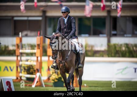 Paul O'Shea d'Irlande participe au Rolex North American Grand Prix à Spruce Meadows. Banque D'Images