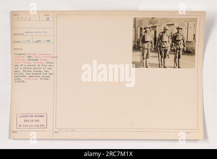 Légende : 'image montrant le caporal Whited, Bessomer, Alabama, Sgt Hall, Birmingham, Alabama, et le caporal teste, Coal Valley, Alabama, trois membres d'une patrouille de cinq personnes qui ont rencontré une patrouille allemande de dix hommes. Les pertes allemandes sont de deux tués, deux blessés et deux capturés, alors qu'il n'y a pas eu de pertes américaines. Prise à Glenville, France, le 10 mars 1918. Publié le 20 avril 1918 par la War College Division.' Banque D'Images