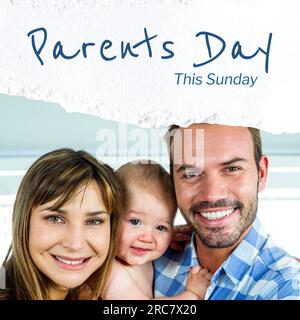 Journée des parents, ce dimanche texte sur blanc avec des parents caucasiens heureux tenant bébé Banque D'Images