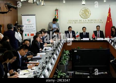 Non exclusif : 12 juillet 2023, Mexico, Mexique : les présidents du Sénat, Alejandro Armenta, et du Conseil de coordination politique du Sen Banque D'Images