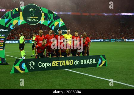 CURITIBA (PR) - 12/07/2023 - Copa do Brasil 2022 / Futebol - ATHLÉTICO (PR)  X FLAMENGO (RJ) Copa do Brasil 2023, quartas de final jogo 2 de 2, na noi  Stock Photo - Alamy