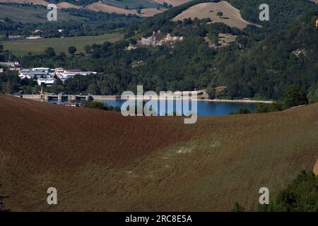 panorama del lago di Mercatale Banque D'Images