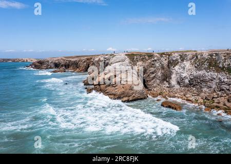 Paysage marin, côte océanique rocheuse, côte de France près de Quiberon. Banque D'Images